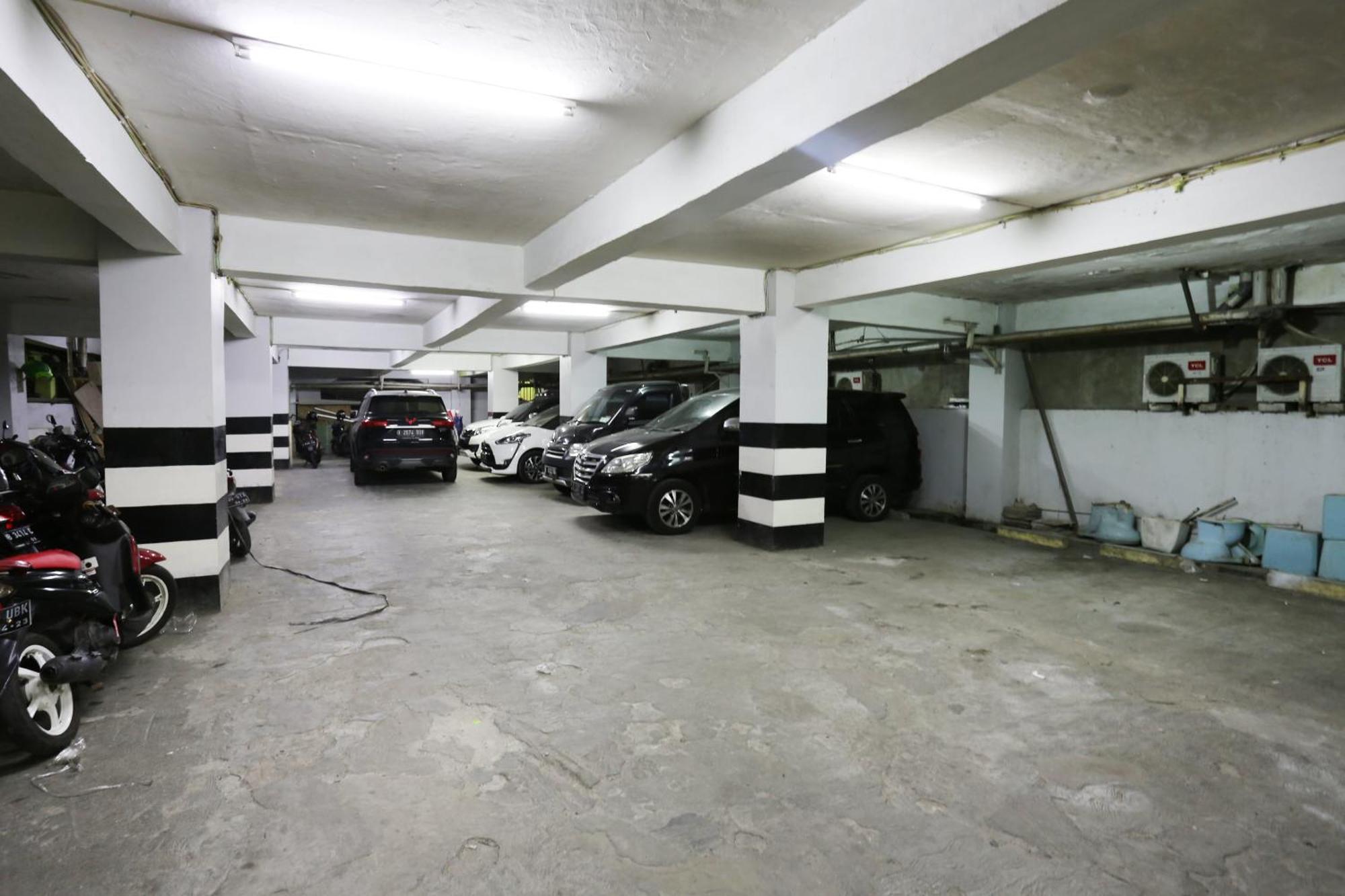 Oyo 3865 Wisma Niaga Jakarta Exterior photo